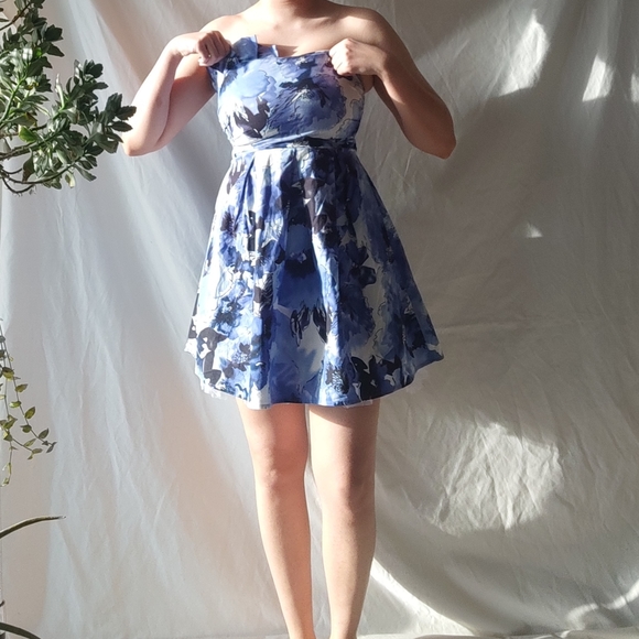 Blue Floral Cocktail Dress - Picture 1 of 3